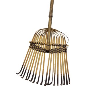 BAMBOO RAKE