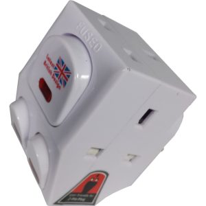 CK 3WAY 13A ADAPTOR W/SWITCH CK8296