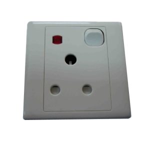 CK 15A SWITCHED SOCKET W/NEON CK2035S