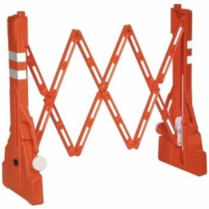 TRAF-SAFE™ HEAVY DUTY RETRACTABLE BARRICADE, RED/WHITE EXT TO 2.3M